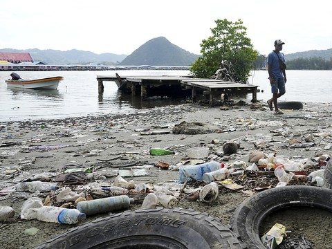 Appel à accélérer les négociations sur la pollution plastique