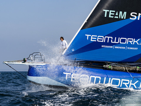 Justine Mettraux perd une voile