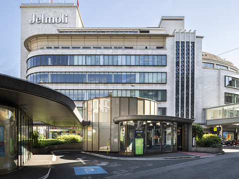 SPS reçoit le feu vert pour transformer Jelmoli à Zurich