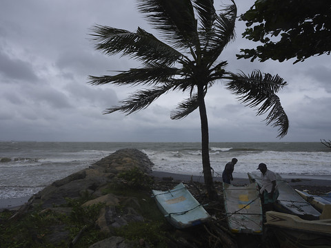 Une tempête fait 12 morts et plus de 300'000 sinistrés au Sri Lanka