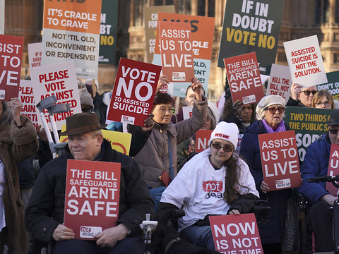 Loi sur l'aide à mourir: oui des députés britanniques