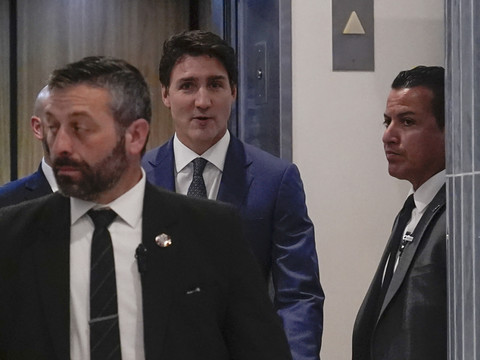 Droits de douane: Trudeau a rencontré Trump en Floride