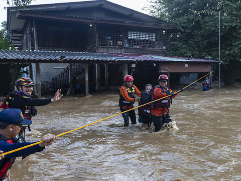 Inondations en Thaïlande, neuf morts et plus de 13'000 déplacés
