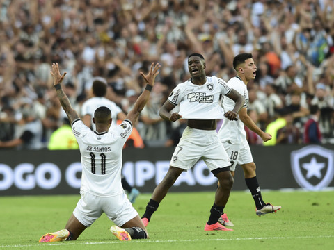 Botafogo sacré pour la première fois en battant l'Atlético Mineiro