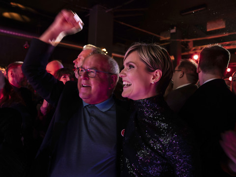 Les sociaux-démocrates l'emportent en Islande