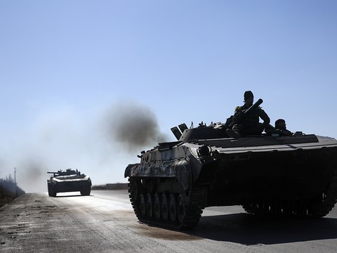 Le régime syrien perd Alep, Assad cherche le soutien de ses alliés