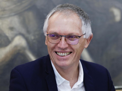 Les syndicats se réjouissent du départ de Tavares
