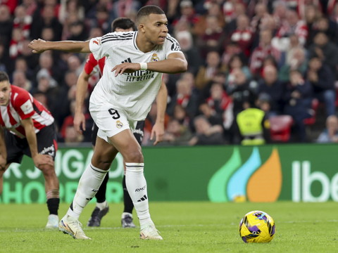 Le Real Madrid sombre à Bilbao, Mbappé rate encore un pénalty