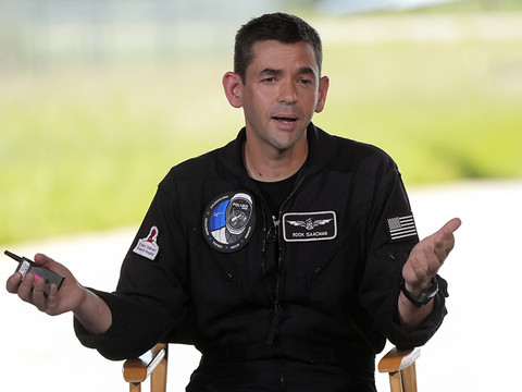 Trump choisit un astronaute privé comme patron de la NASA