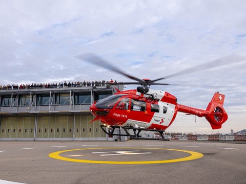 Premier des 21 hélicos Airbus H145 D3 livré à la Rega