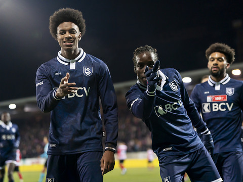 Lausanne et Etoile Carouge se qualifient pour les quarts