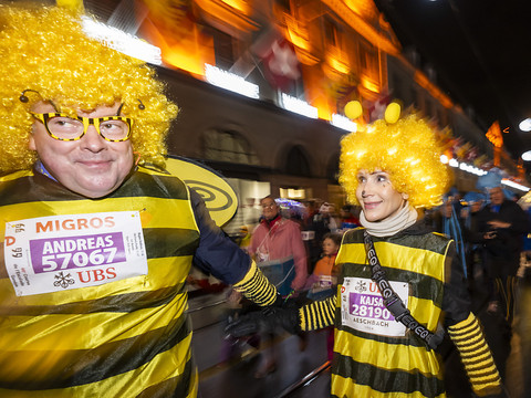 Plus de 4000 coureurs déguisés pour la Marmite à Genève