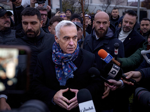 En Roumanie, des électeurs aux bureaux de vote malgré l'annulation