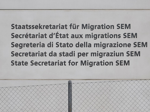 La Suisse suspend les procédures pour les requérants syriens