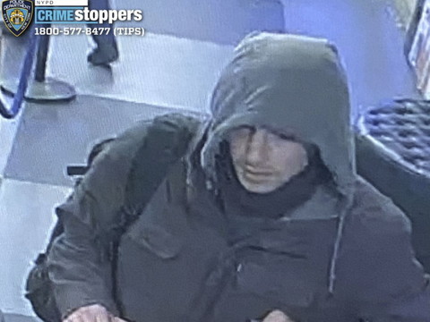 New York: suspect poursuivi pour le meurtre d'un patron d'assurance