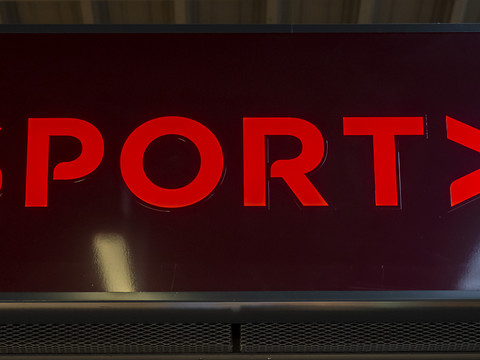 Feu vert de la Comco au rachat de magasins SportX par Ochsner Sport