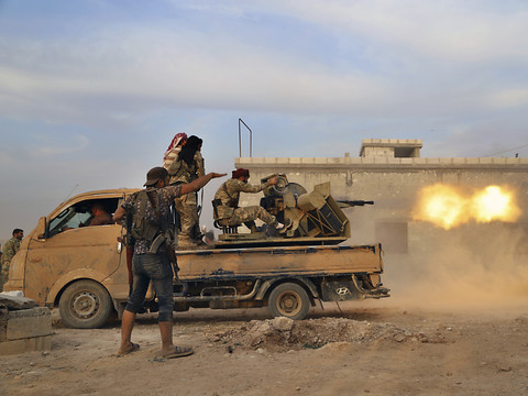 Les forces prokurdes annoncent une trêve avec les proturcs à Manbij
