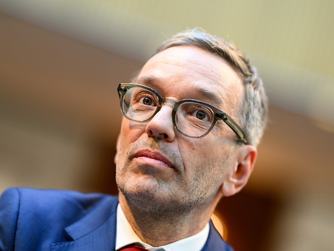Autriche: le Parlement lève l'immunité du chef de l'extrême droite