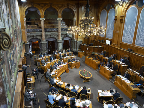 Budget: chambres fédérales toujours divisées sur la coopération