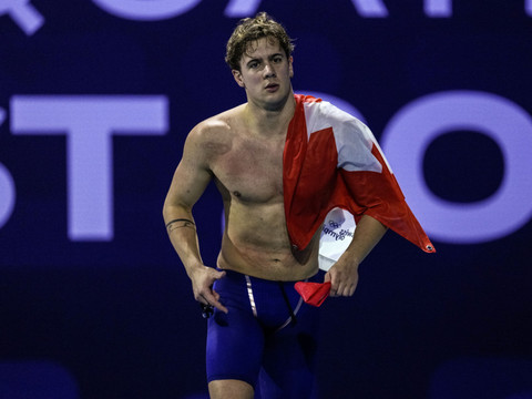 Ponti 2e des séries du 100 m 4 nages