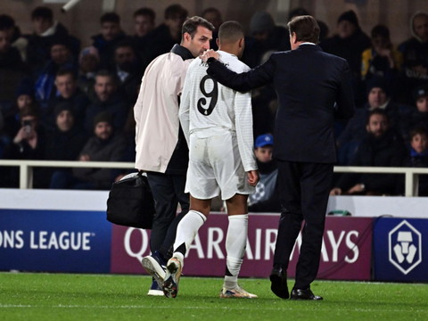 Mbappé blessé à la cuisse gauche