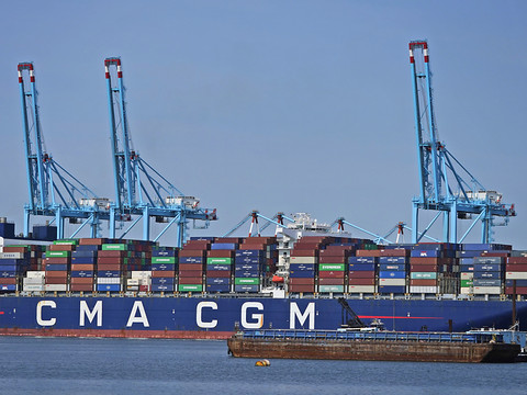 L'armateur CMA CGM s'amarre à Lyon pour développer le fret fluvial