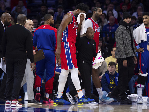 Fracture des sinus pour Joel Embiid