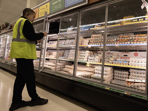 Zone euro: l'inflation revue à la baisse en novembre à 2,2%