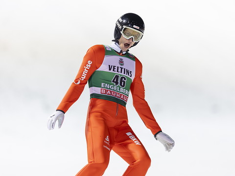 Saut à skis: Gregor Deschwanden sur le podium à domicile