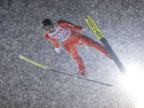 Triplé des sauteurs autrichiens à Engelberg, Deschwanden 5e