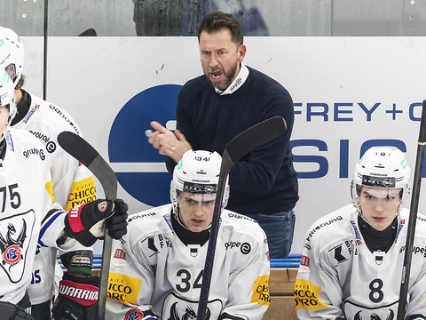 Lars Leuenberger débute à Fribourg-Gottéron par un succès