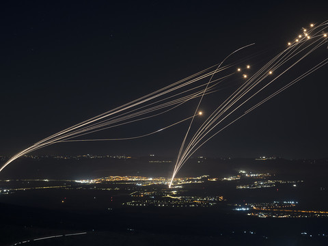 Les rebelles houthis revendiquent un tir de missile sur Israël