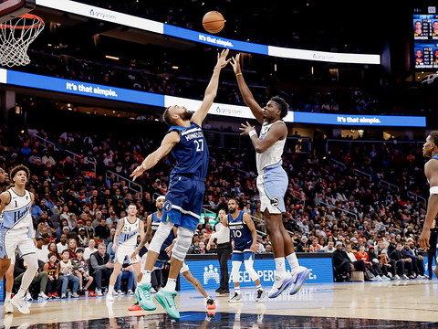 Capela et les Hawks renouent avec la victoire
