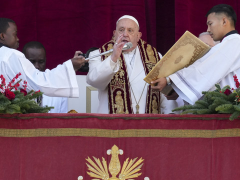 Le pape appelle à 