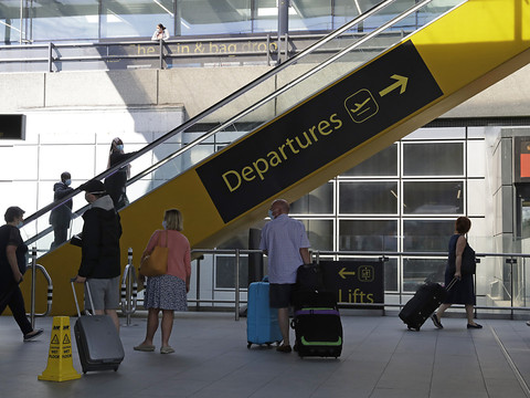 Le brouillard perturbe plusieurs aéroports britanniques
