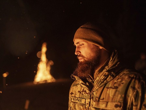 Russie et Ukraine: échange de 300 soldats prisonniers