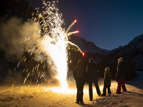Une adolescente brulée par un feu d'artifice en Valais