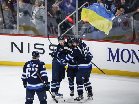 Winnipeg encore battu
