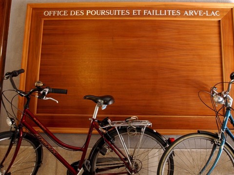 Les faillites d'entreprises prennent l'ascenseur en Suisse
