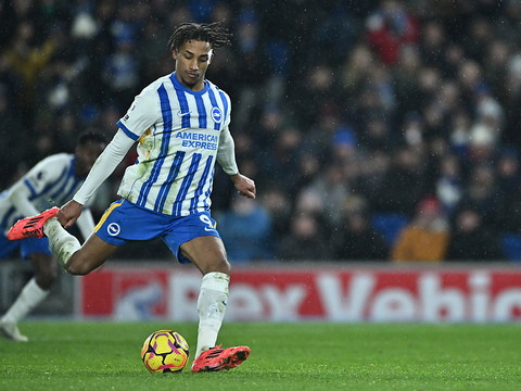 Premier League: Brighton freine les Gunners