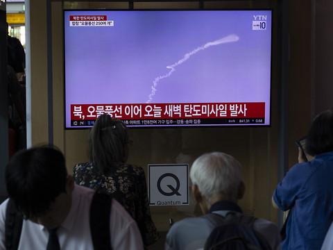 Pyongyang lance un missile le jour de la visite de Blinken à Séoul