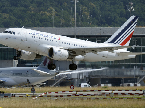 Liaisons d'Air France vers Israël et le Liban toujours suspendues