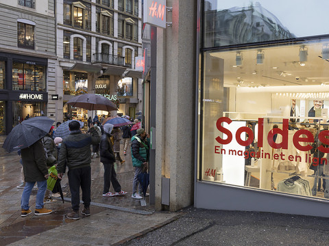 Croissance modérée attendue dans le commerce de détail en 2025