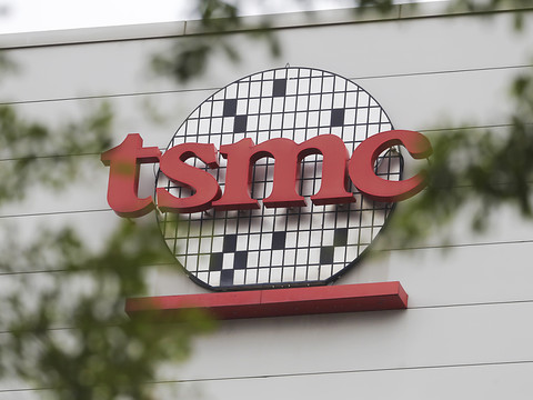 Semi-conducteurs: le chiffre d'affaires de TSMC s'envole en 2024