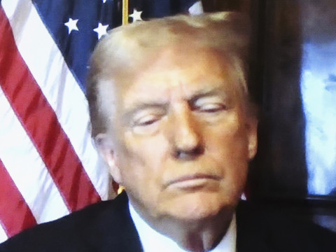 Condamnation historique mais dispense de peine pour Donald Trump