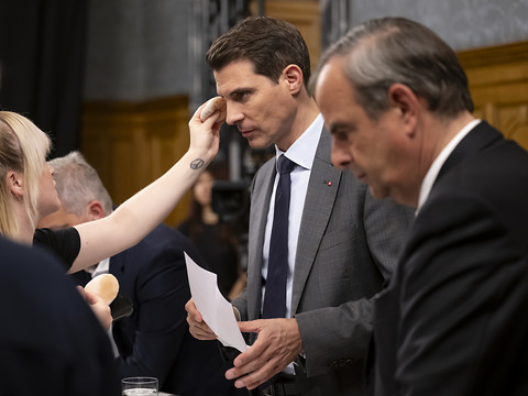 Eventuel retrait de Cassis: présidents du PLR et du Centre réservés