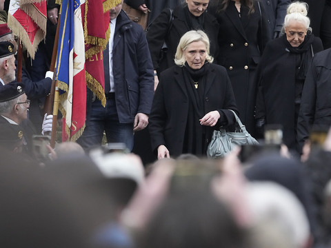 Grand-messe de l'extrême droite en hommage à Jean-Marie Le Pen