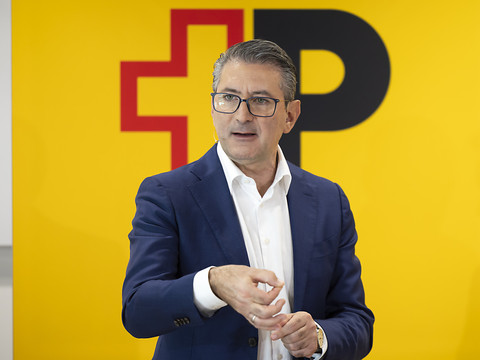 Le directeur de la Poste Roberto Cirillo démissionne