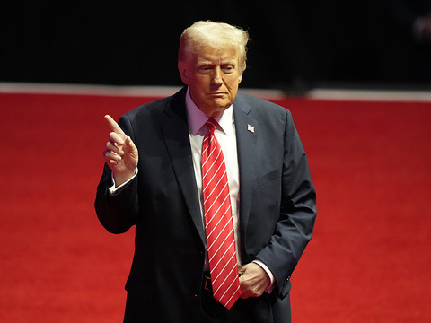 La nouvelle cryptomonnaie de Trump s'envole poursuit sa hausse