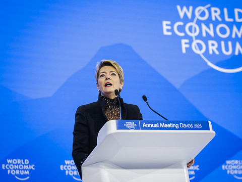 Karin Keller-Sutter appelle à la stabilité dans un monde 